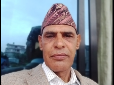 बोलाइएका मात्रै अतिथि होइनन्, नामी भाषाविद् पनि यतै लागेकाे देख्दा अचम्म लाग्छ